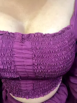 VR here 4U online show from 11/29/25, 05:38