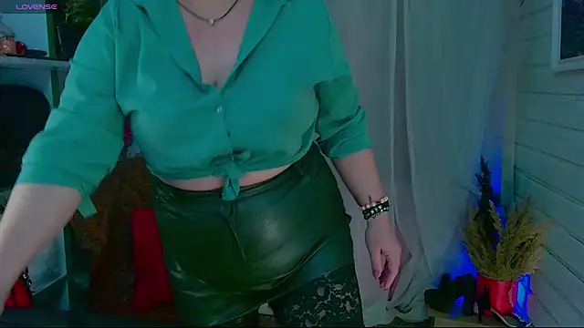 Snapshot of _Cloud_Atlas_ chatting on 02/09/25, 09:05  Cloud Atlas  online show from 02/09/25, 09:05