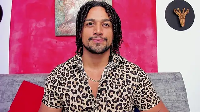 Snapshot of MikeEstevess chatting on 01/12/25, 02:56 MikeEstevess online show from 01/12/25, 02:56