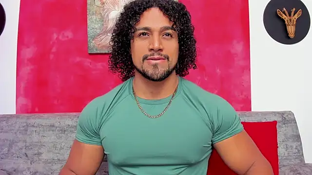 Snapshot of MikeEstevess chatting on 01/15/25, 12:25 MikeEstevess online show from 01/15/25, 12:25