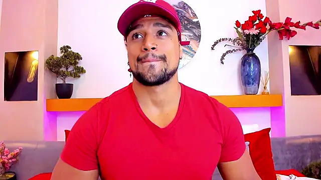 Snapshot of MikeEstevess chatting on 02/06/25, 08:39 MikeEstevess online show from 02/06/25, 08:39