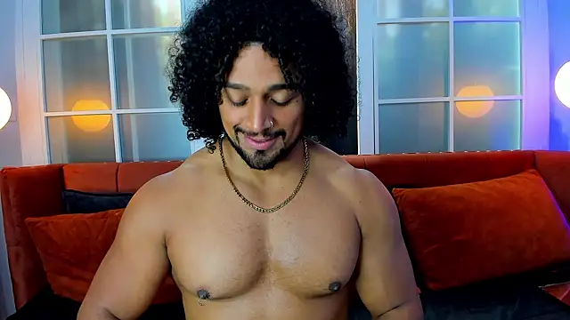 Snapshot of MikeEstevess chatting on 02/08/25, 04:47 MikeEstevess online show from 02/08/25, 04:47