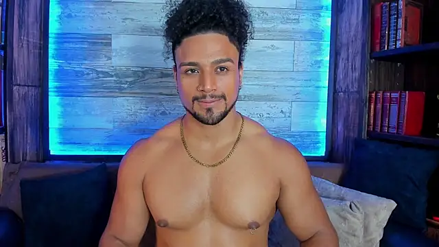 Snapshot of MikeEstevess chatting on 03/07/25, 05:18 MikeEstevess online show from 03/07/25, 05:18