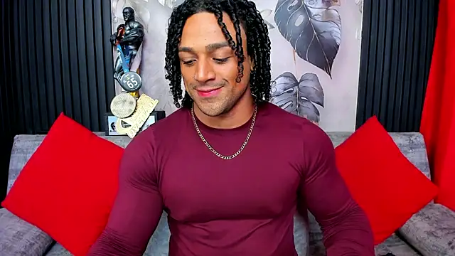 Snapshot of MikeEstevess chatting on 09/21/25, 08:16 MikeEstevess online show from 09/21/25, 08:16