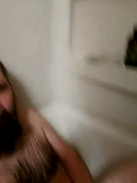 Snapshot of hungandnerdy420 chatting on 10/14/25, 06:58 hungandnerdy420 online show from 10/14/25, 06:58