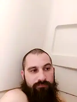 Snapshot of hungandnerdy420 chatting on 11/25/25, 12:54 hungandnerdy420 online show from 11/25/25, 12:54