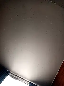 Snapshot of noniro80 chatting on 09/18/25, 08:00 noniro80 online show from 09/18/25, 08:00