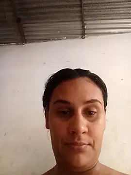 Snapshot of Andreita_95 chatting on 02/20/25, 06:35 Andreita 95 online show from 02/20/25, 06:35