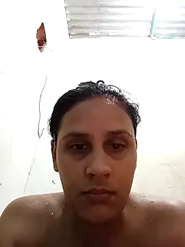 Snapshot of Andreita_95 chatting on 03/08/25, 07:31 Andreita 95 online show from 03/08/25, 07:31