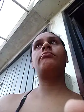 Snapshot of Andreita_95 chatting on 10/16/25, 10:33 Andreita 95 online show from 10/16/25, 10:33