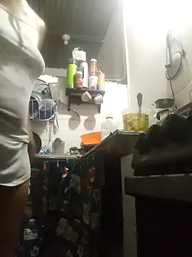 Snapshot of Andreita_95 chatting on 11/03/25, 09:43 Andreita 95 online show from 11/03/25, 09:43