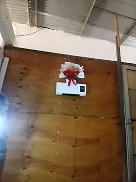 Snapshot of Andreita_95 chatting on 11/08/25, 02:28 Andreita 95 online show from 11/08/25, 02:28