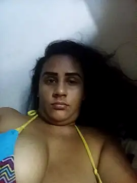 Snapshot of Andreita_95 chatting on 11/28/25, 10:01 Andreita 95 online show from 11/28/25, 10:01