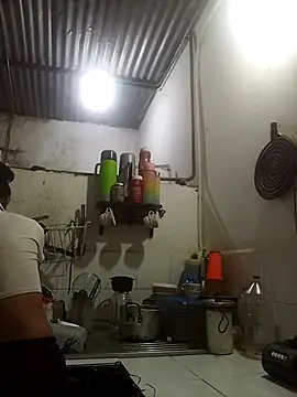 Snapshot of Andreita_95 chatting on 11/30/25, 01:04 Andreita 95 online show from 11/30/25, 01:04