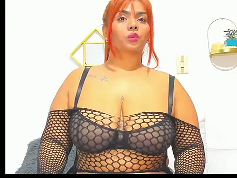 AnahiSmitth online show from 02/17/25, 12:10