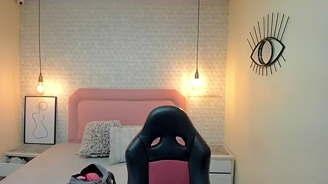 Kittytimberlake online show from 02/05/26, 12:21