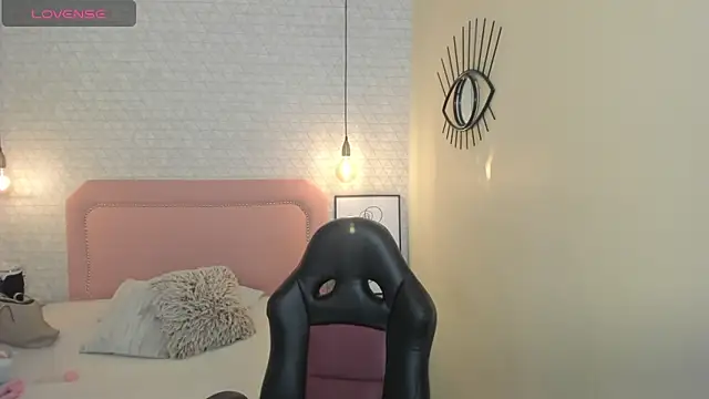 Kittytimberlake online show from 02/14/26, 12:46