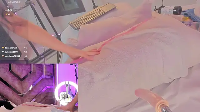 lili moonn online show from 01/09/25, 06:47