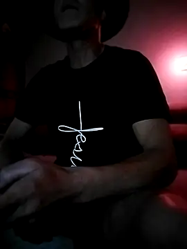 CrestedNotch online show from 04/22/26, 04:48