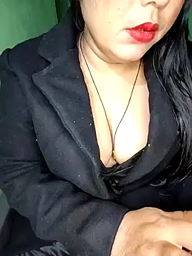 Snapshot of Pratibha_ji chatting on 12/13/24, 03:43 Pratibha ji online show from 12/13/24, 03:43