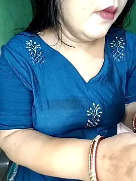 Snapshot of Pratibha_ji chatting on 12/25/24, 04:54 Pratibha ji online show from 12/25/24, 04:54