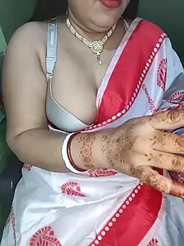 Snapshot of Pratibha_ji chatting on 03/01/25, 04:33 Pratibha ji online show from 03/01/25, 04:33