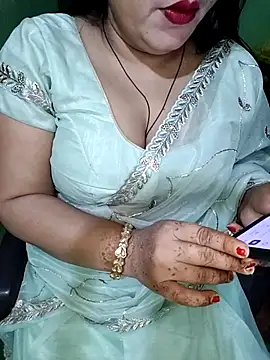 Snapshot of Pratibha_ji chatting on 03/05/25, 04:46 Pratibha ji online show from 03/05/25, 04:46