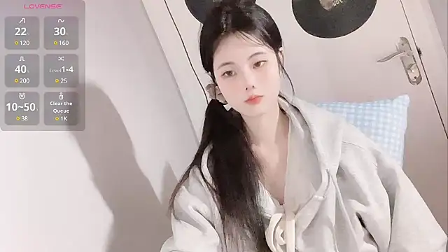 Qedgjwyz1 online show from 02/07/25, 04:56