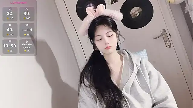 Qedgjwyz1 online show from 03/15/25, 02:01