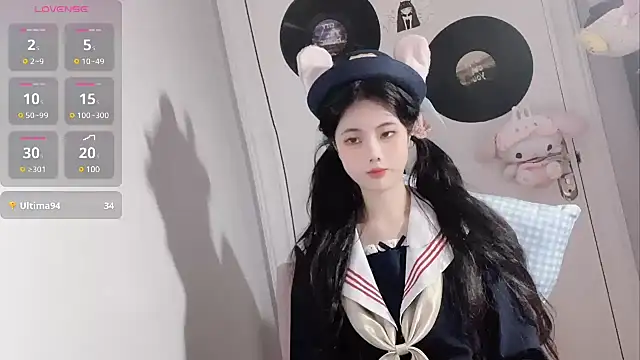 Qedgjwyz1 online show from 03/22/25, 12:28