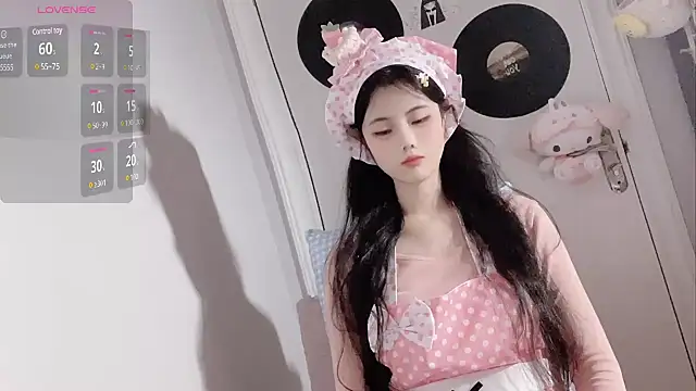 Qedgjwyz1 online show from 03/23/25, 03:43