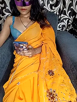 REVA DARLING online show from 10/21/25, 03:24