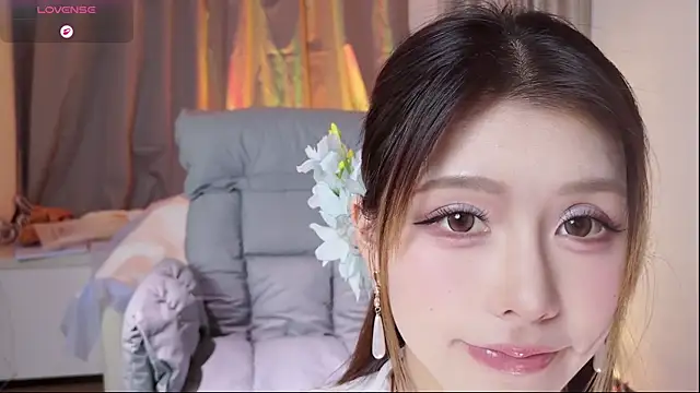 Momoever123456 online show from 11/28/25, 02:20