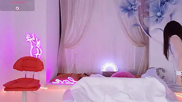 Momoever123456 online show from 03/25/26, 02:34