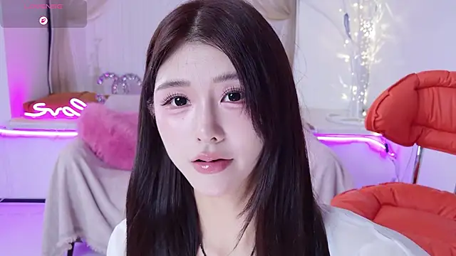 Momoever123456 online show from 05/31/26, 12:56
