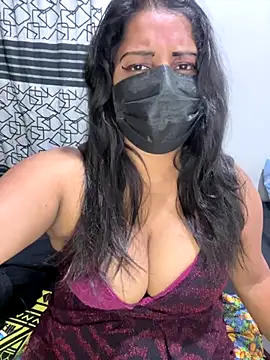 NOORA-GIRL online show from 12/13/25, 09:31