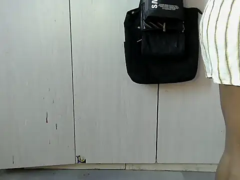 Destiny Desire online show from 11/13/25, 09:41