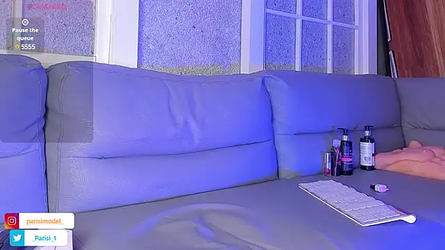 Snapshot of _PARISI_ chatting on 02/04/25, 12:08 PARISI online show from 02/04/25, 12:08