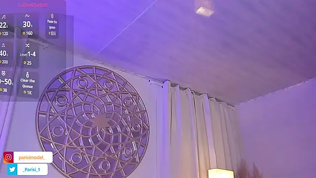 Snapshot of _PARISI_ chatting on 02/06/25, 10:00 PARISI online show from 02/06/25, 10:00