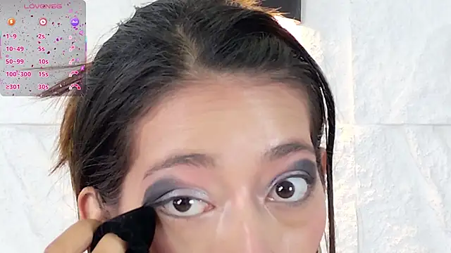 zorravioletta1 online show from 10/24/25, 12:23