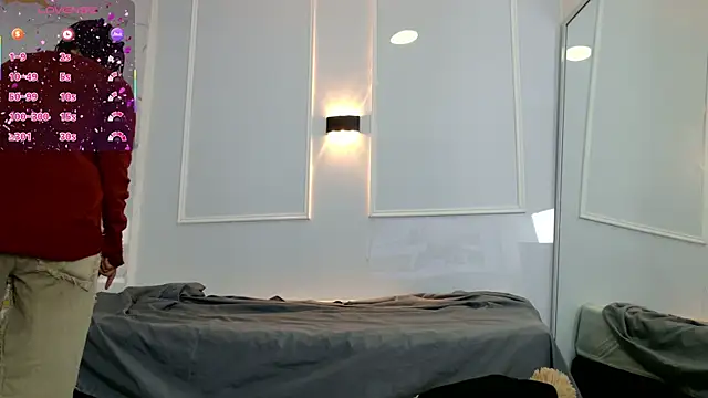 Snapshot of zorravioletta1 chatting on 02/17/26, 11:50 zorravioletta1 online show from 02/17/26, 11:50