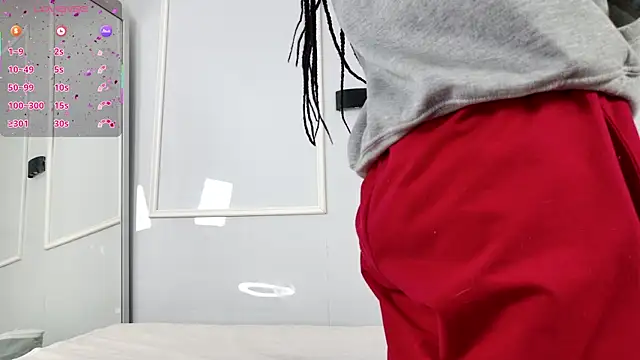 zorravioletta1 online show from 04/01/26, 12:17