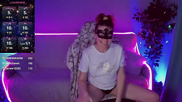 Sexy-Housewife online show from 01/11/25, 07:16