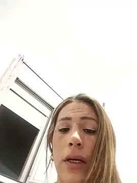 latinasexitrans123 online show from 10/17/25, 08:22