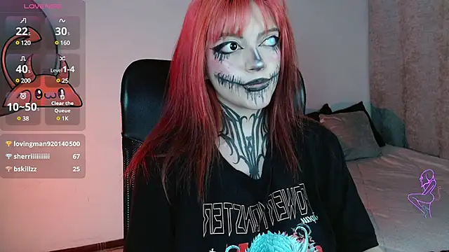 Snapshot of LilithMadness chatting on 12/18/24, 06:53 LilithMadness online show from 12/18/24, 06:53