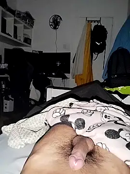 Snapshot of Edulixe_15 chatting on 11/14/25, 10:25 Edulixe 15 online show from 11/14/25, 10:25