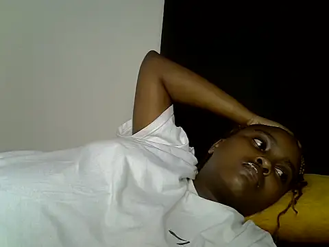 Snapshot of _nightnurse chatting on 12/02/24, 09:17  nightnurse online show from 12/02/24, 09:17