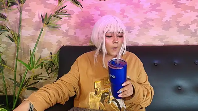 cherry chel online show from 02/07/25, 11:34