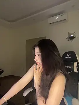 Snapshot of MiMi_0293 chatting on 06/19/26, 03:27 MiMi 0293 online show from 06/19/26, 03:27