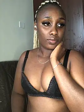 Snapshot of Lola_kims chatting on 03/21/25, 11:22 Lola kims online show from 03/21/25, 11:22